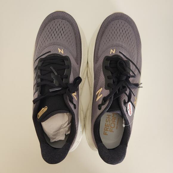 New Balance men's 9  medium women's 10.5 wide Fresh Foam X More V4 Running Shoe - Picture 6 of 8